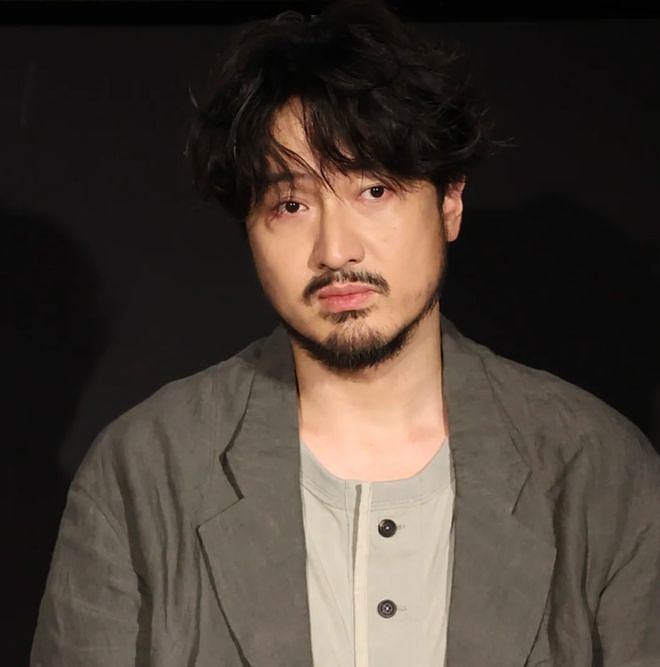 王传君评论区沦陷！拿奖感谢白百何惹争议，被质疑内涵对方没有奖（组图） - 22