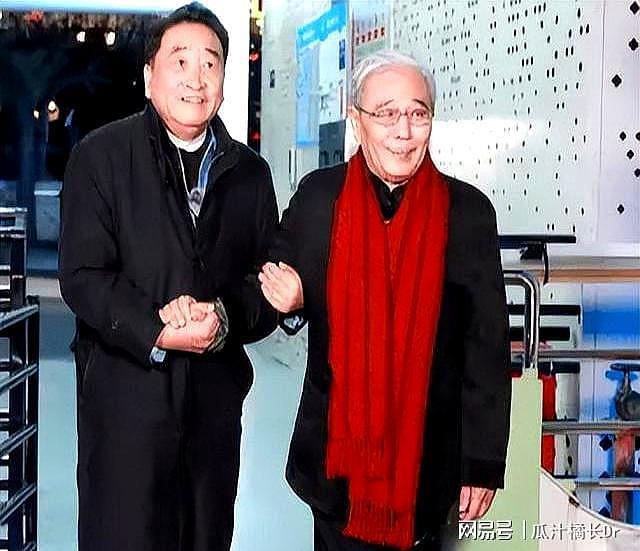 75岁姜昆近况曝光,马志明仅差5岁却老到不敢认,状态像是两代人(组图) - 7