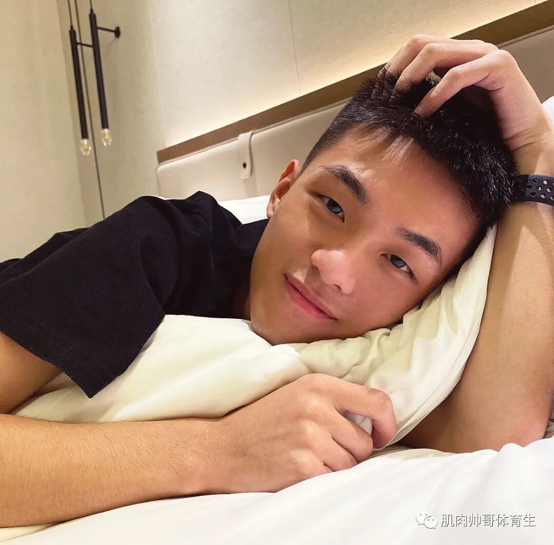 【帅哥】每天早上看会帅哥，又是精神满满的一天（组图） - 2