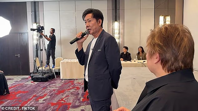 不“伺候”金主便公开辱骂？环球小姐大赛主办方摊上事！各国佳丽愤怒离场（视频/组图） - 8