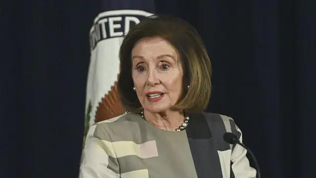 美国前众议长佩洛西宣布后年退休:美媒称“时代终结”特朗普批其为“国家负担”(组图) - 1