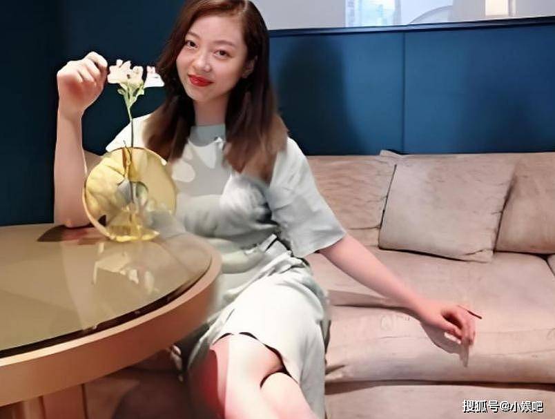 五年爆灯上百次,零牵手,非诚最牛钉子户把相亲打广告(组图) - 1