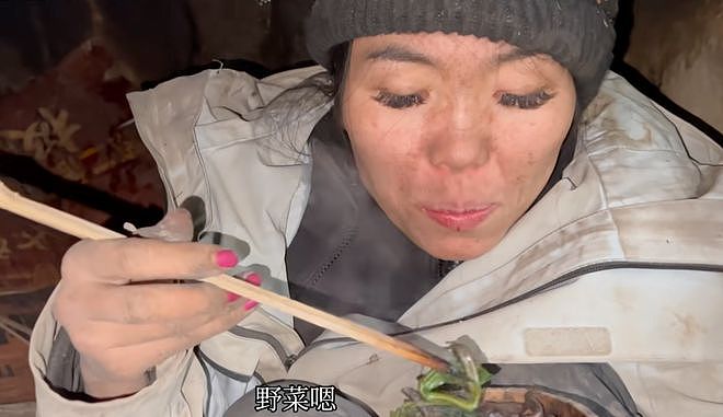 荒野求生第30天,“夺冠热门”河南退伍特种兵退赛!此前已瘦25斤,身体达缺盐极限,将出去找工作(组图) - 3