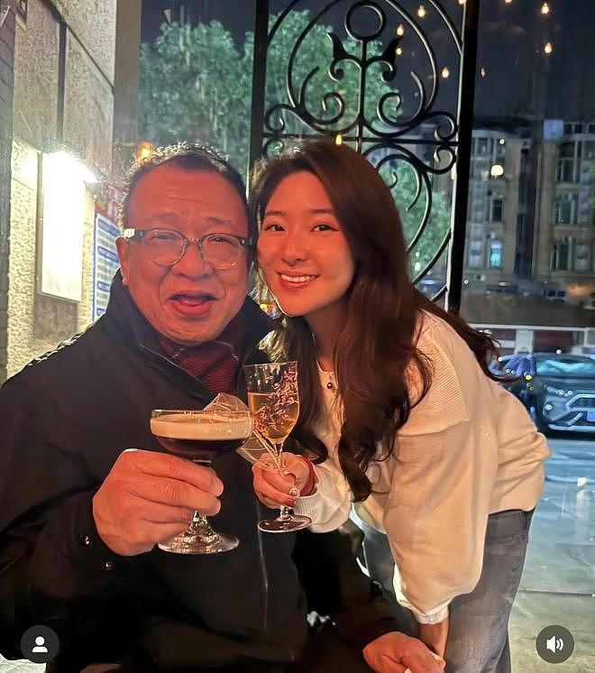 许绍雄77岁生忌女儿发文悼念,晒父女温馨合照,称这几日好不真实(组图) - 4
