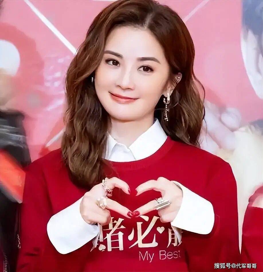 揭秘42岁阿Sa与小9岁健身教练恋情曝光真实内幕（组图） - 10