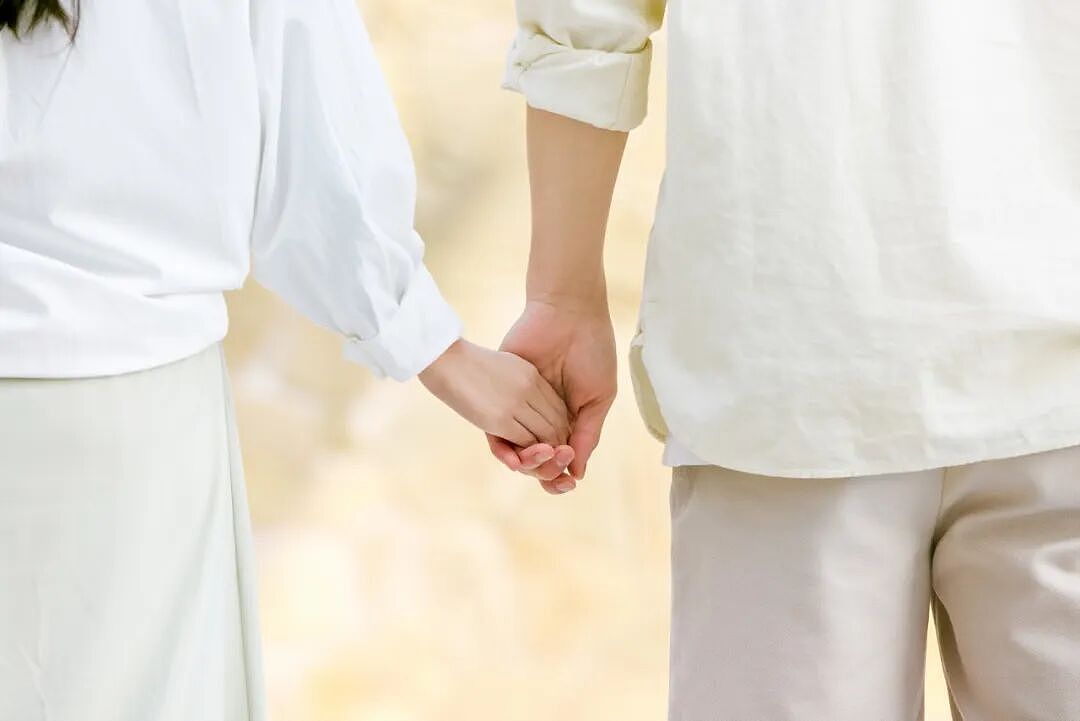 【两性】一天中哪个时间“性”欲最强?男女居然不一样,如何提升“性致”,看这一篇就够了(组图) - 2
