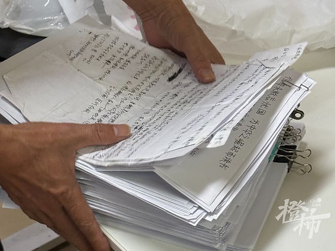 广东保安和AI对话6个月，打印50万字聊天记录要讨说法（组图） - 3