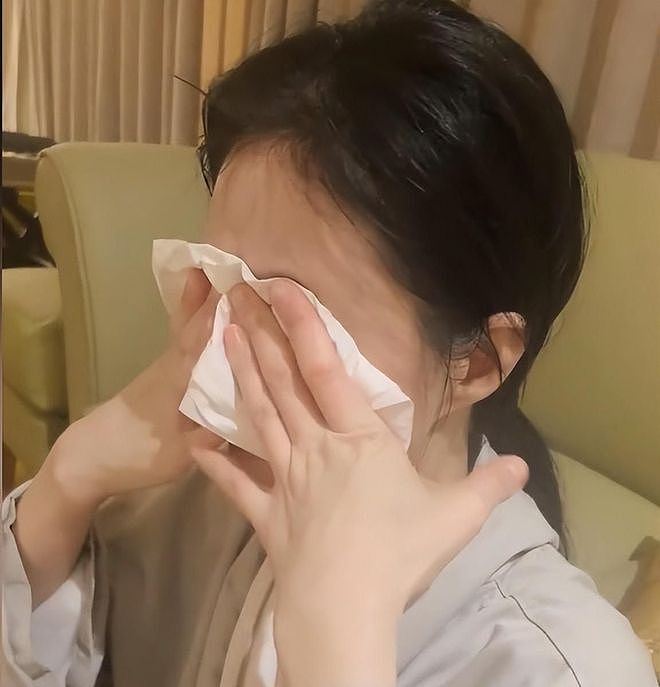 钱再多有什么用？42岁暴瘦脱相崩溃大哭的蒋欣，给所有人提了个醒（组图） - 9