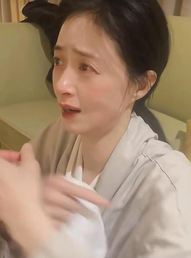 钱再多有什么用？42岁暴瘦脱相崩溃大哭的蒋欣，给所有人提了个醒（组图） - 13