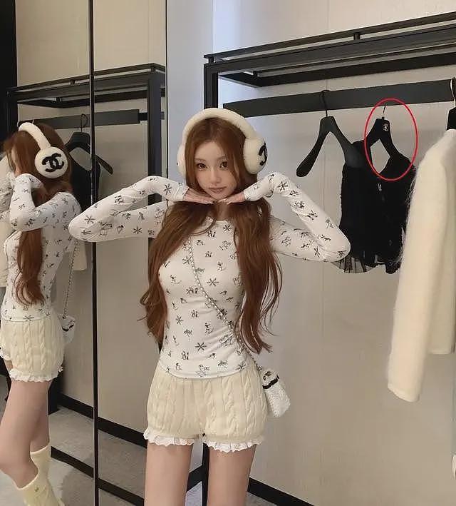 王思聪女友宣示主权，懒懒奢侈品VIP室扫货，看拍照姿势好感全无（组图） - 4