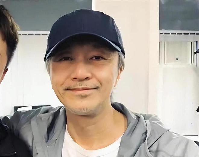 王晶再爆猛料!63岁周星驰未婚未育暗藏隐秘,将一女人藏心底33年(组图) - 22