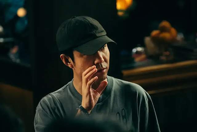 王家卫凉凉！开会支持《繁花》副导演精日言论，网友让他滚出中国（组图） - 5