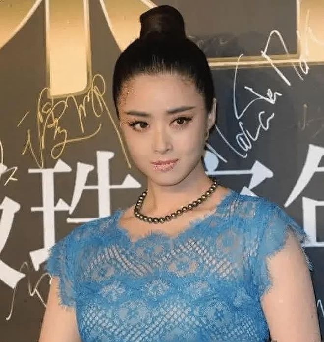 钱再多有什么用？42岁暴瘦脱相崩溃大哭的蒋欣，给所有人提了个醒（组图） - 16