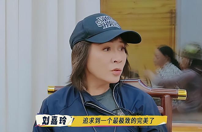 一路繁花2:刘嘉玲大夸王家卫,何赛飞反应太真实!装都懒得装?(组图) - 3