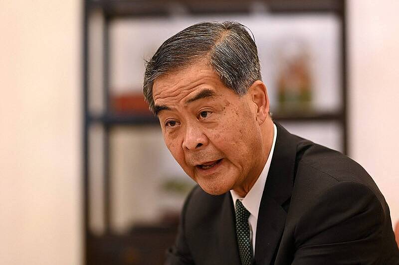 香港一小学开放使用简体字！梁振英痛批：回归前已讨论好要保留繁体（图） - 1