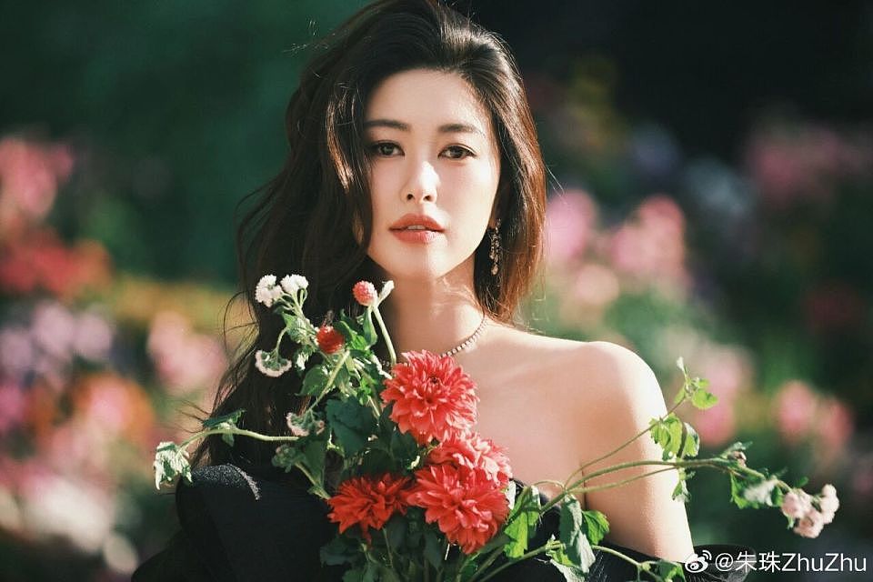 一场尴尬的采访，让全网看清了朱珠有多厉害（组图） - 7