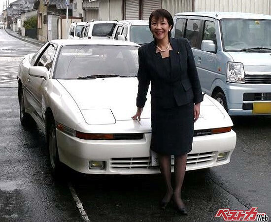 跌破眼镜！日本首相高市早苗无特权：下班回家后亲手做家务，还得自己剪头发（组图） - 3