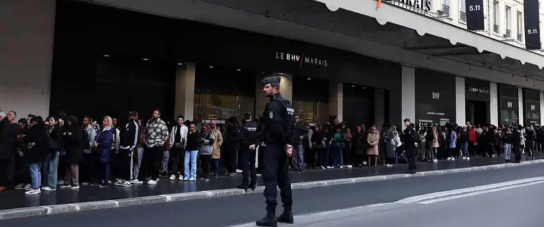 法国人被中国品牌出海整破防?一边顾客排队抢购,另一边抗议者高喊廉价可耻?(组图) - 7