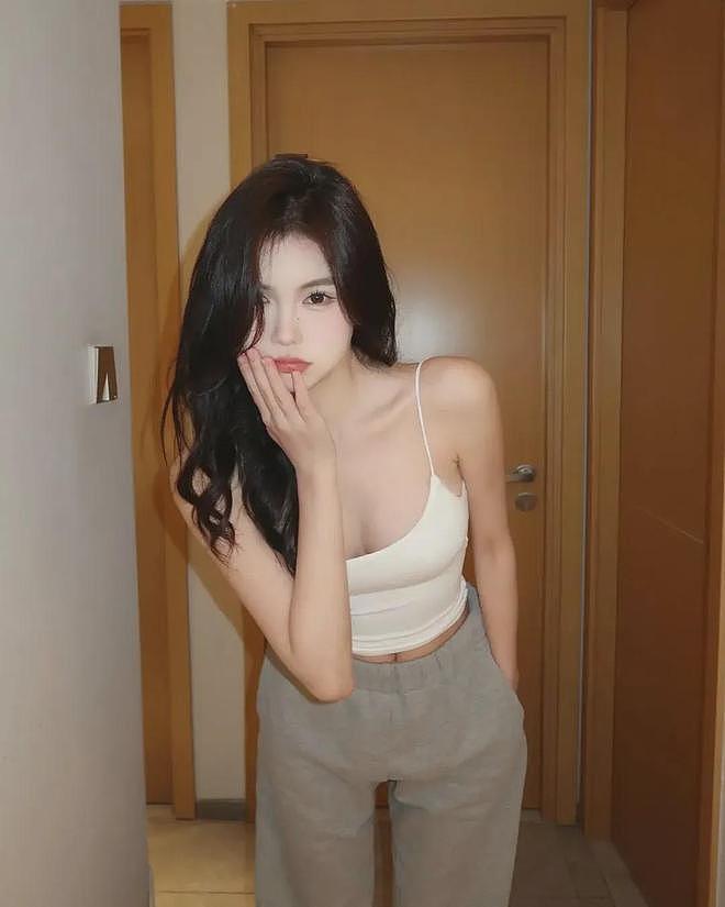 【美女】甜美女神前凸后翘，肤白水嫩又纯又欲，这也太美了吧！（组图） - 42