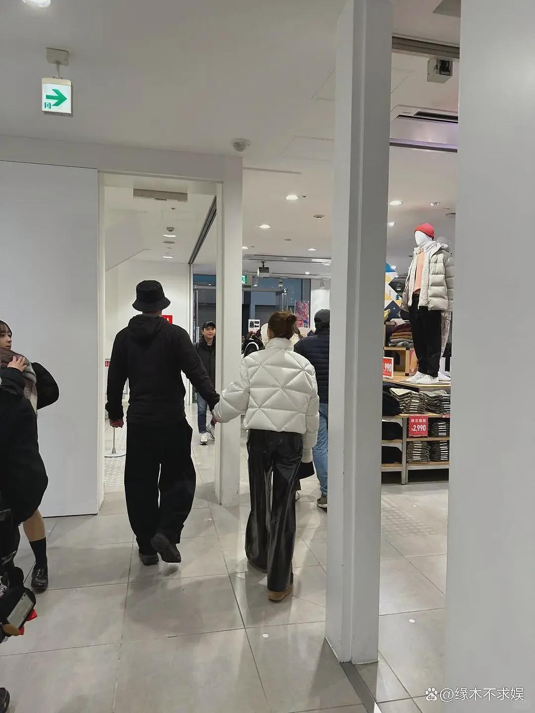 窦骁何超莲跑澳洲约会，餐厅接吻放得开，婚前高调婚后低调太反常（组图） - 7