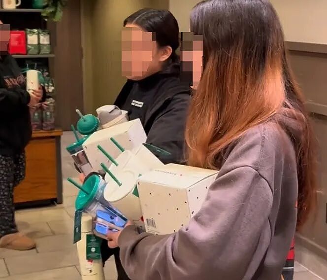 太疯狂！星巴克凌晨3点排爆，大批华人通宵抢购！现场混乱大打出手，警察都来了（组图） - 14