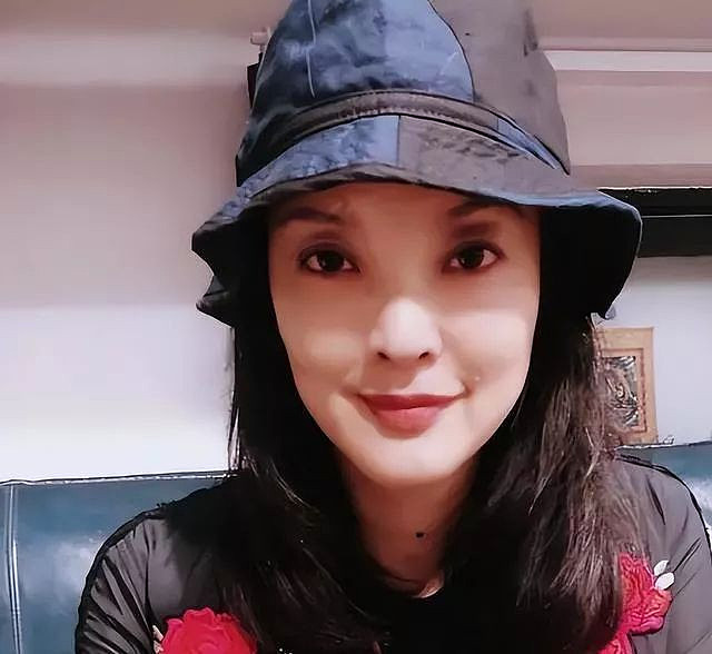 离婚8年后张纪中遭反转 !杜星霖报警撕毁最后尊严(组图) - 4