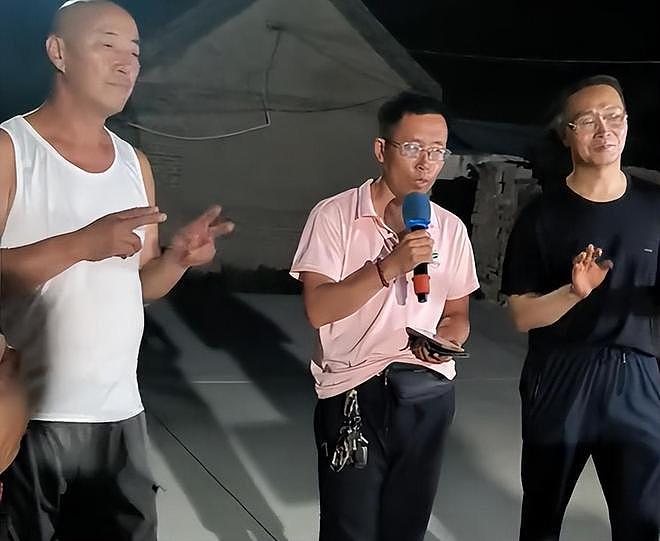 传农民歌手李根去世!曾凭《快乐老家》走红,被网友称灵魂歌手(组图) - 15