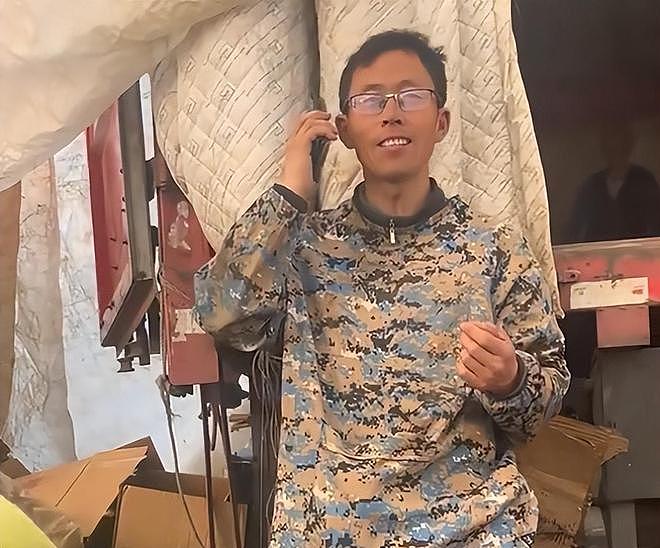 传农民歌手李根去世!曾凭《快乐老家》走红,被网友称灵魂歌手(组图) - 16