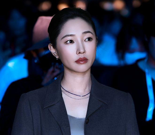 白百何声明翻车！晒对接聊天记录漏洞百出，工作室评论区沦陷（组图） - 1