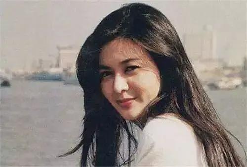 关之琳与张曼玉，就这样写下了自己的人生，三观如此不同，结局却一样（组图） - 4
