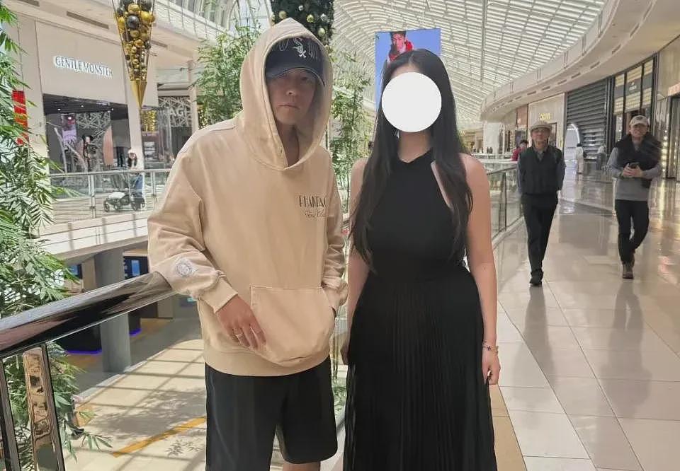 周杰伦现身澳洲！一身澳洲穿搭，完全融入！全程搂昆凌逛街，大量华人偶遇（组图） - 3
