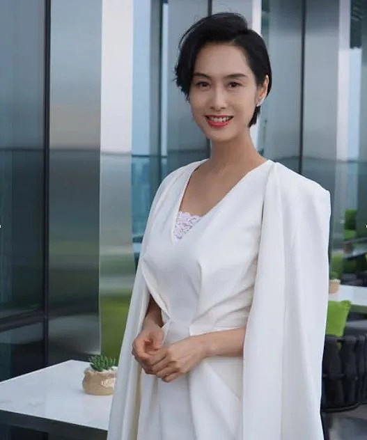 朱茵哭喊:“我被骗了”,王晶把爱情片拍成三级片(组图) - 4