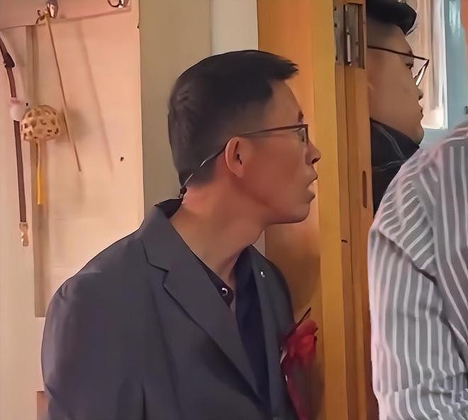 传农民歌手李根去世!曾凭《快乐老家》走红,被网友称灵魂歌手(组图) - 19