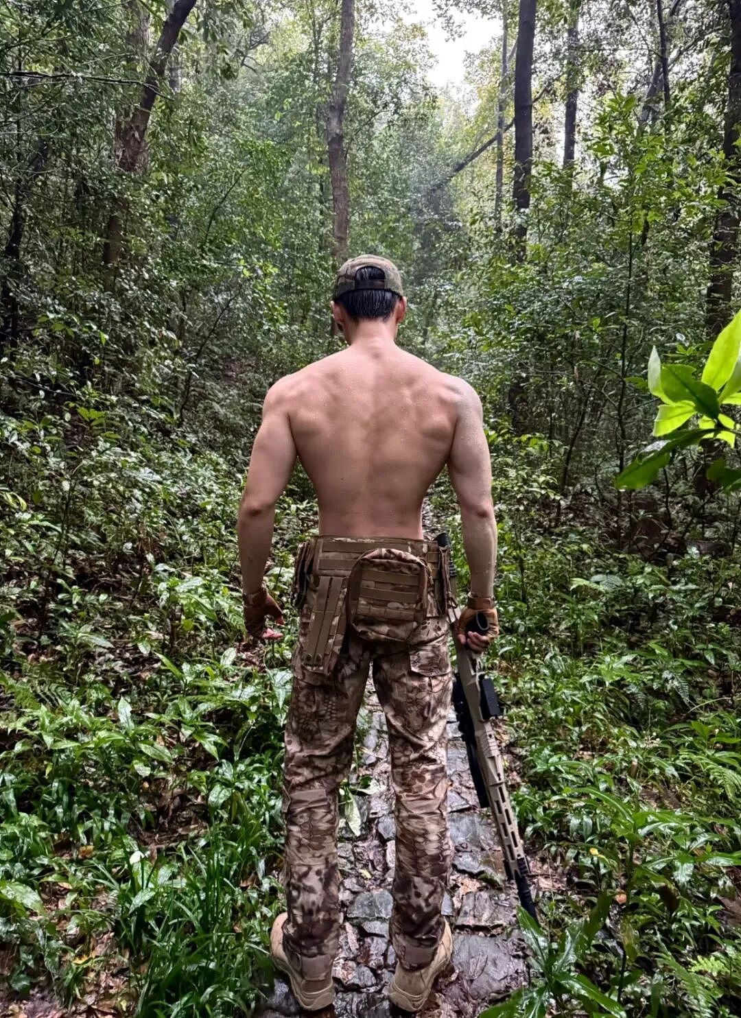 【帅哥】肌肉猛男类型人夫奶爸，网友辣评：看的直流口水...（组图） - 2