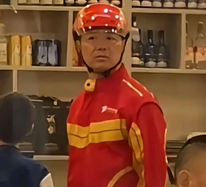 刘强东入局换电：京东5万开卖“网约车神车”，88秒补能500km，首发华为“云车机”（组图） - 11