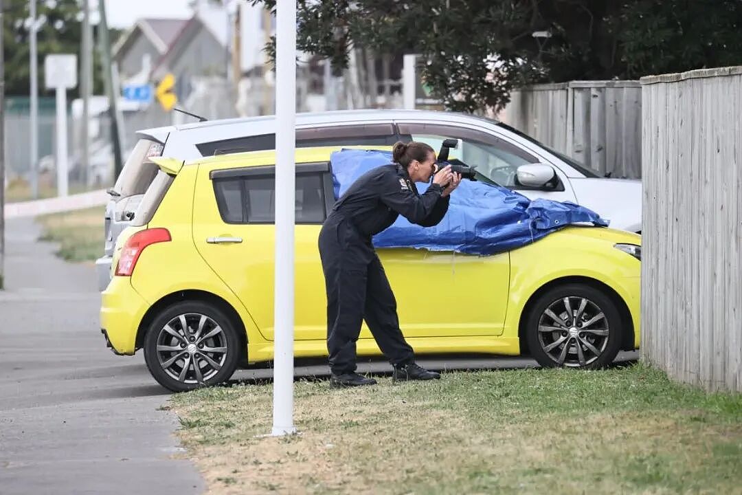 新西兰最大房产群一夜被封，7万人懵了，AI说删就删？女子在家中被射杀，凶手仍然在逃；高潜公司欠款难还，面临清算（组图） - 3