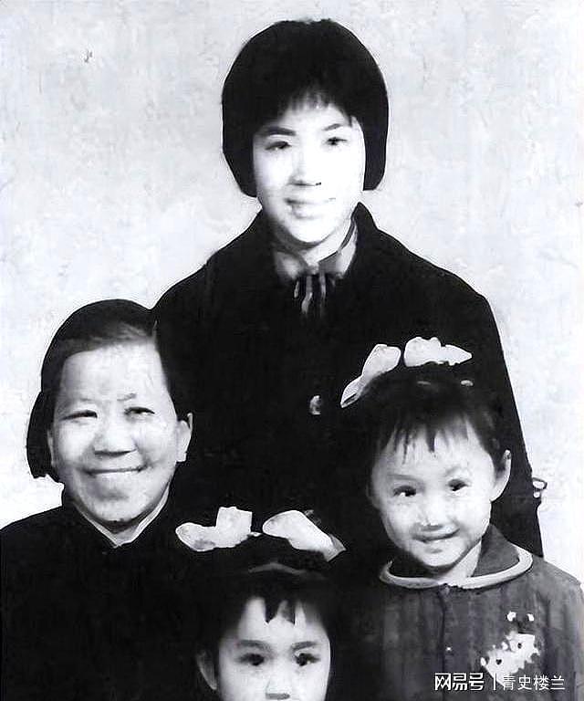 这一次，54岁不婚不育的杨钰莹，原来早已经上了另一条大道（组图） - 3