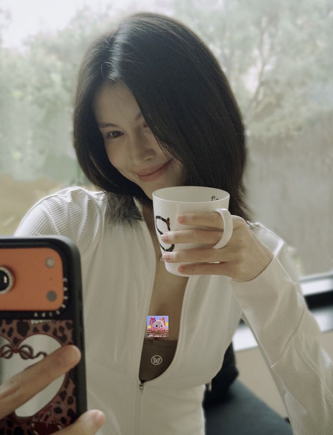 何穗首晒产后美照!身材苗条丰满,被质疑传递焦虑,本人连忙删图(组图) - 5