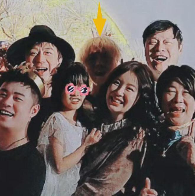 陈赫40岁生日合影惹争议，拍照没朝向老婆，与另一异性更像一家人（组图） - 13