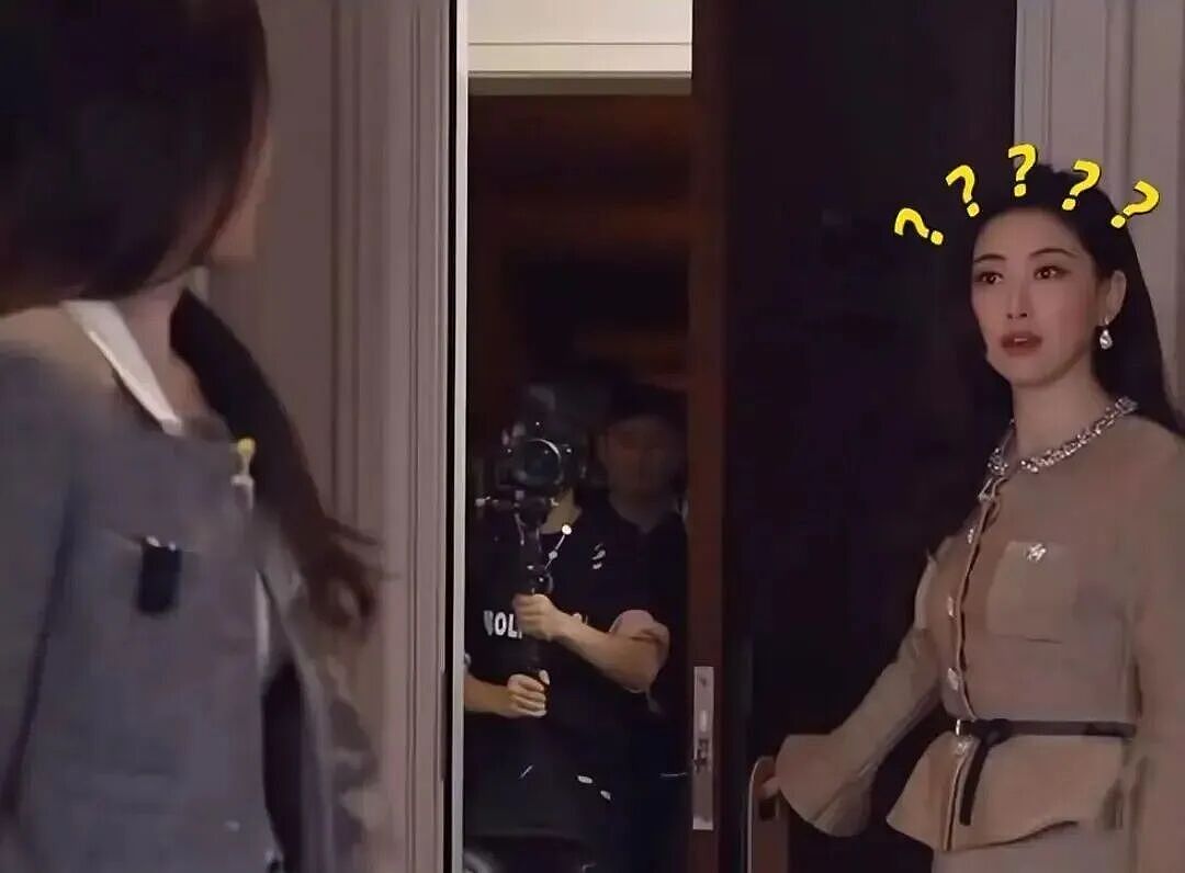 让朱珠当开门丫鬟,富家女当资源咖,急疯了多少打工人?(组图) - 3