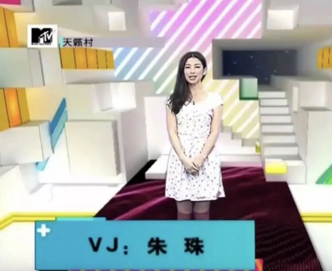 让朱珠当开门丫鬟,富家女当资源咖,急疯了多少打工人?(组图) - 15