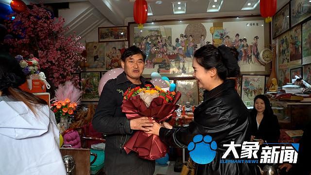 “大衣哥”反击网暴：前前后后借出去100多万，要不回来了（组图） - 9