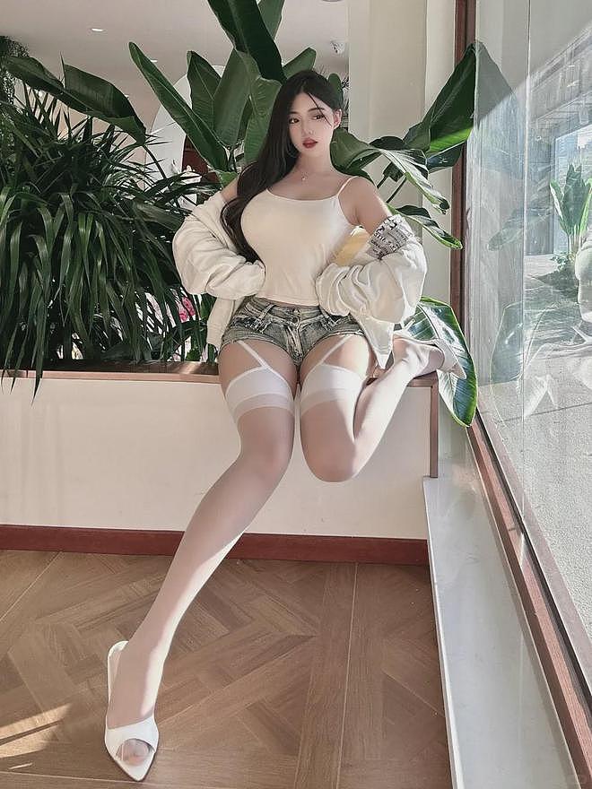 【美女】辣度指数爆表的微胖系女神，丰满身材，极致腰臀比（组图） - 2