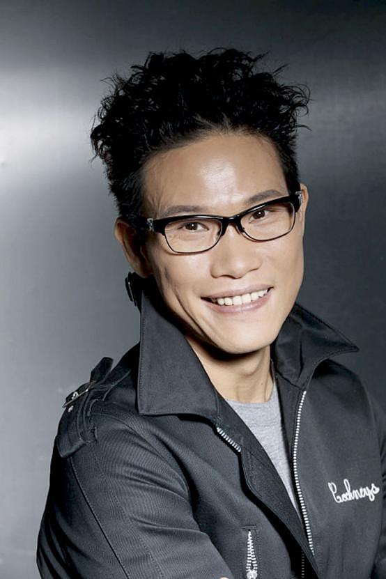 反转！香港知名男星被爆出轨，其妻上传照片力挺，赞其魅力无边（组图） - 2
