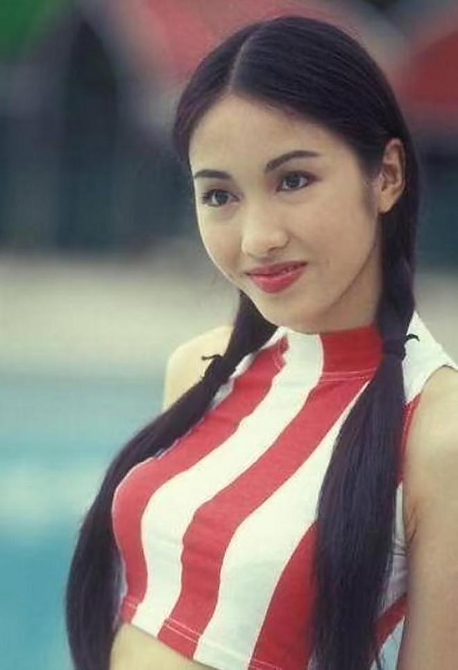 罕见露面的黎姿：曾被张柏芝怒赞最美，事业第二春时退圈后悔吗（组图） - 19