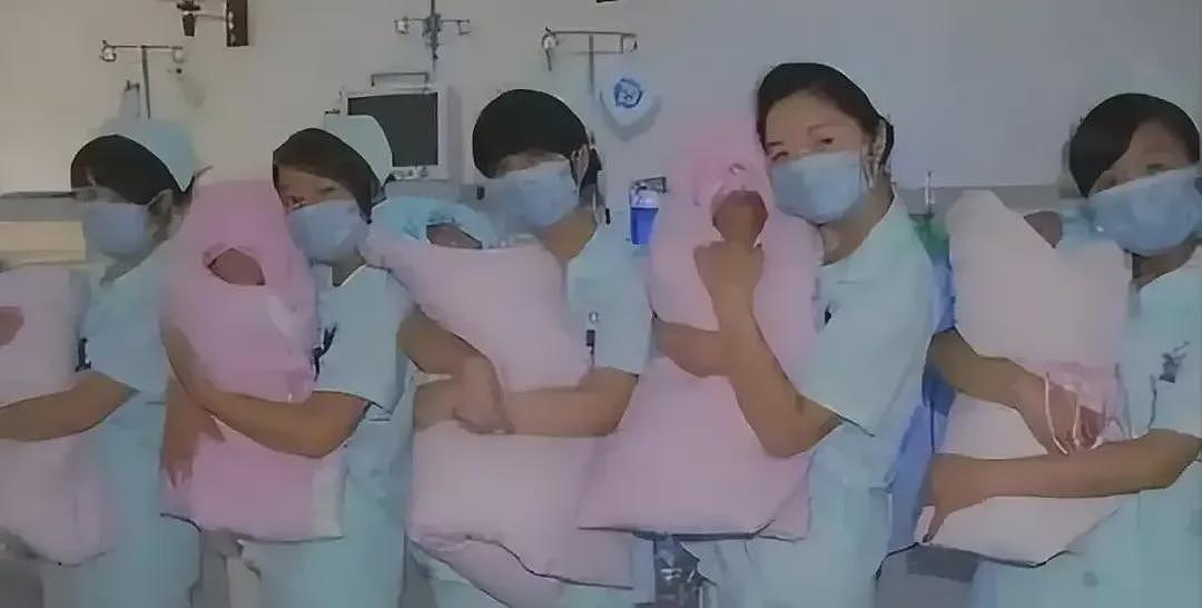 中国首例“5胞胎”现状曝光：个个年满20岁，父亲过劳去世，如今现状却让人唏嘘（组图） - 8
