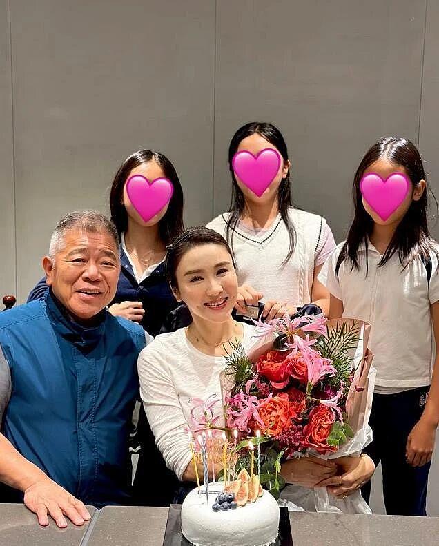 罕见露面的黎姿：曾被张柏芝怒赞最美，事业第二春时退圈后悔吗（组图） - 38