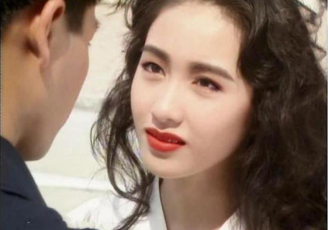 罕见露面的黎姿：曾被张柏芝怒赞最美，事业第二春时退圈后悔吗（组图） - 22