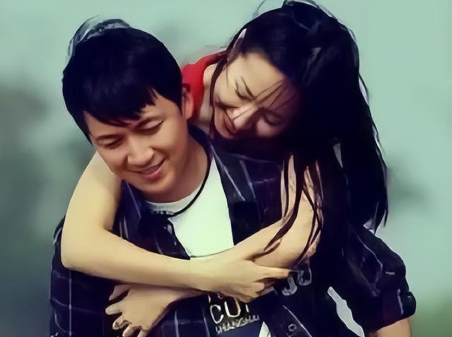 离婚13年,官宣新喜讯的潘粤明,早已是董洁“高攀不起”的存在!(组图) - 8