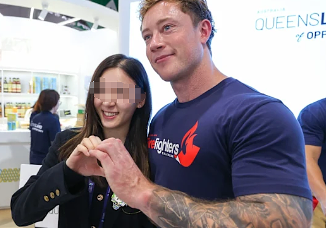 澳洲猛男消防员在中国爆火！大批女生排队公主抱？肌肉大片刷爆社交媒体...（视频/组图） - 3